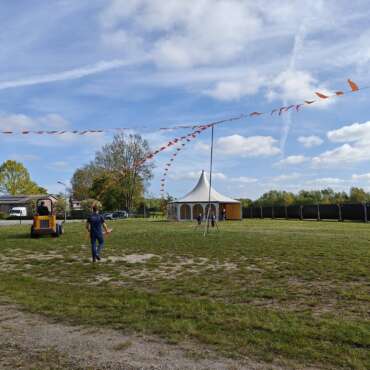 De opbouw is weer in volle gang🧡